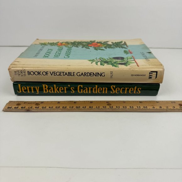 2 Vtg Gardening Books New York Times Veg Gardening Jerry Baker Garden Secrets - Picture 4 of 9